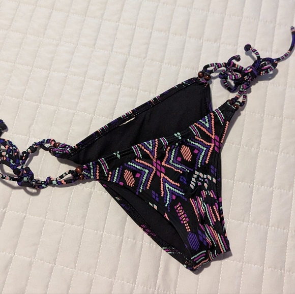 Xhilaration Cheeky Swim Bottom L - Picture 2 of 3